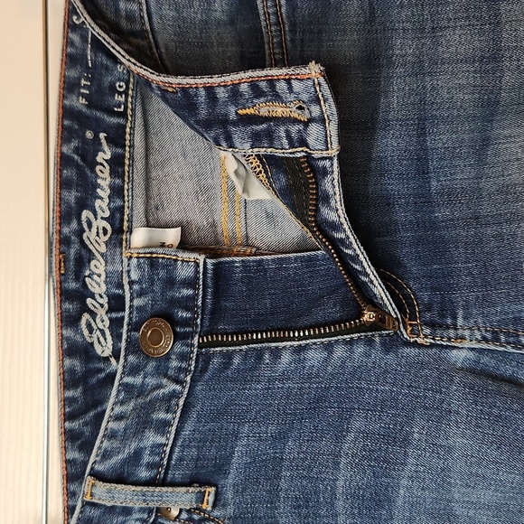 Eddie Bauer Women's Brook Slightly Curvy Bootcut Medium Wash Jeans Size 0 - Picture 5 of 14